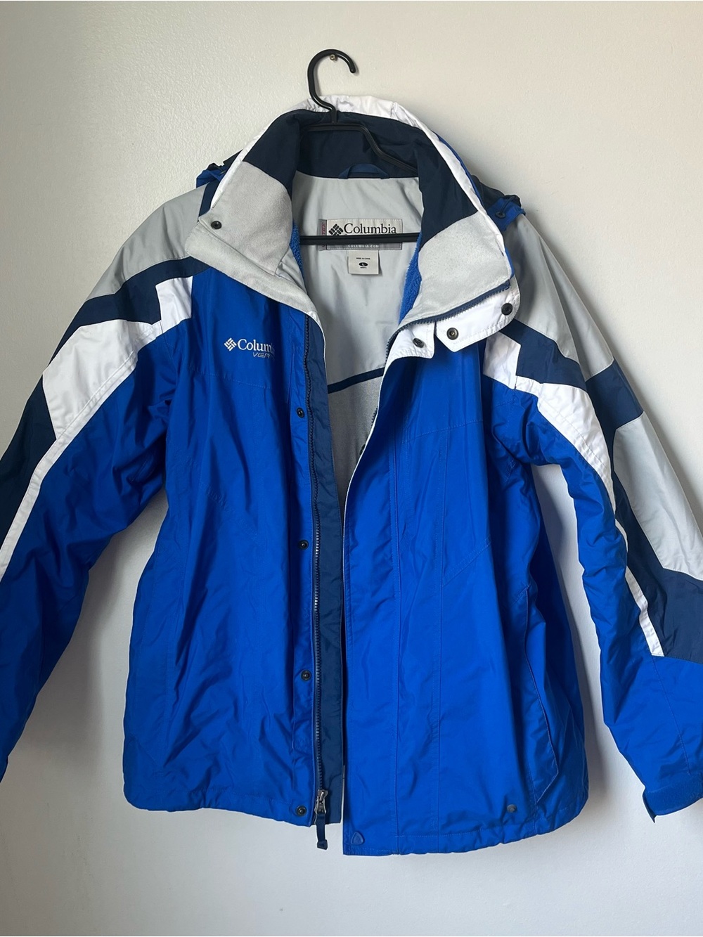 Columbia Blue, White and Navy Men's Ski Jacket
